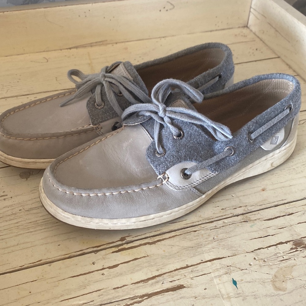 Sperry Top Sider Shoes - great condition!